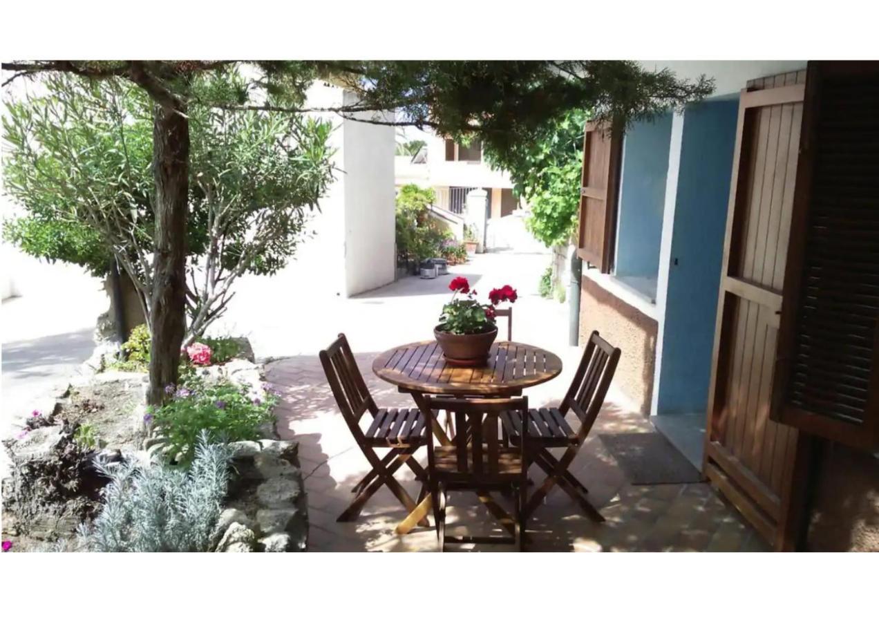 Bilocale A Pochi Metri Dal Mare Villa Ла Мадалена Екстериор снимка